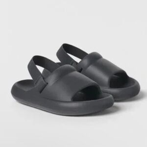 Zara Boys Rubbed Shoe Sandals 🩴